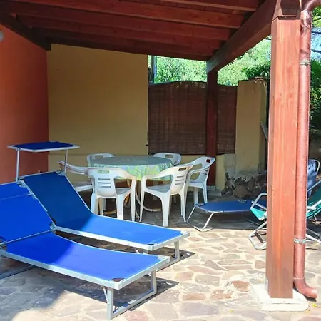 Domus Mares Lu Bagnu Feriehus